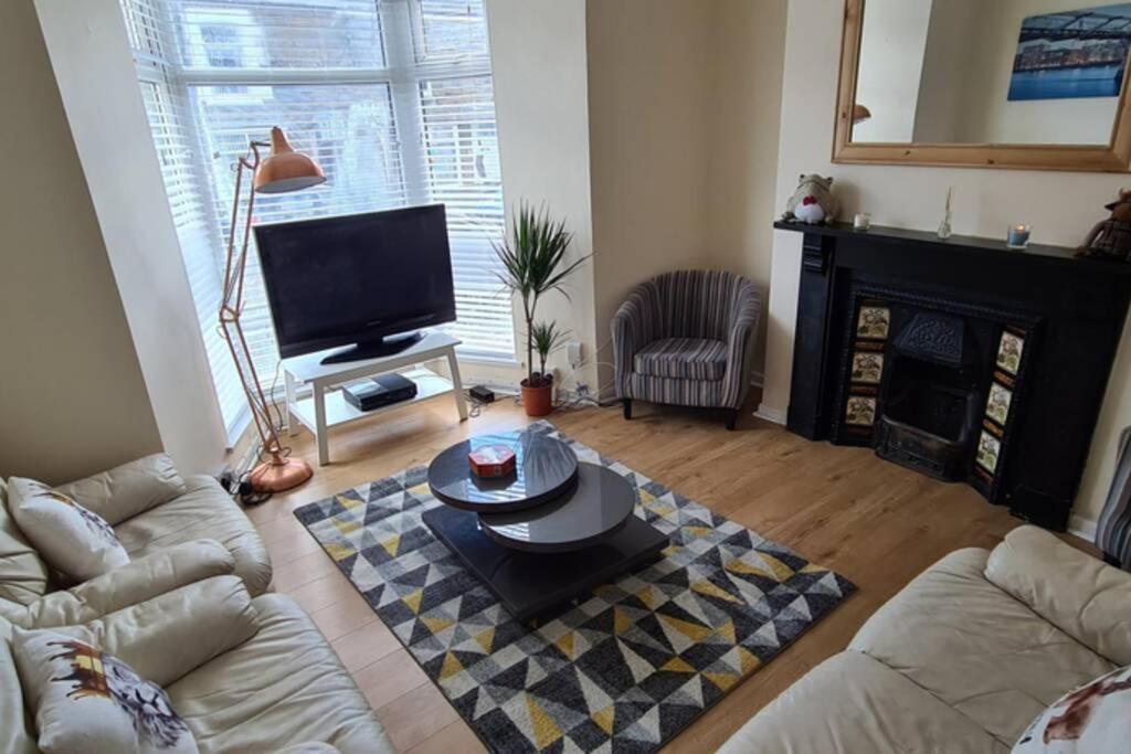 Swansea City Centre Townhouse 外观 照片